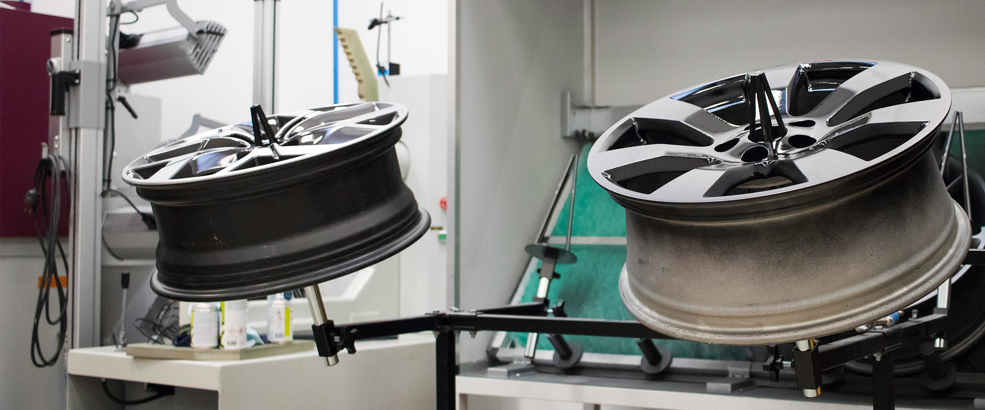 Alloy wheel mounted for repiars and finishing